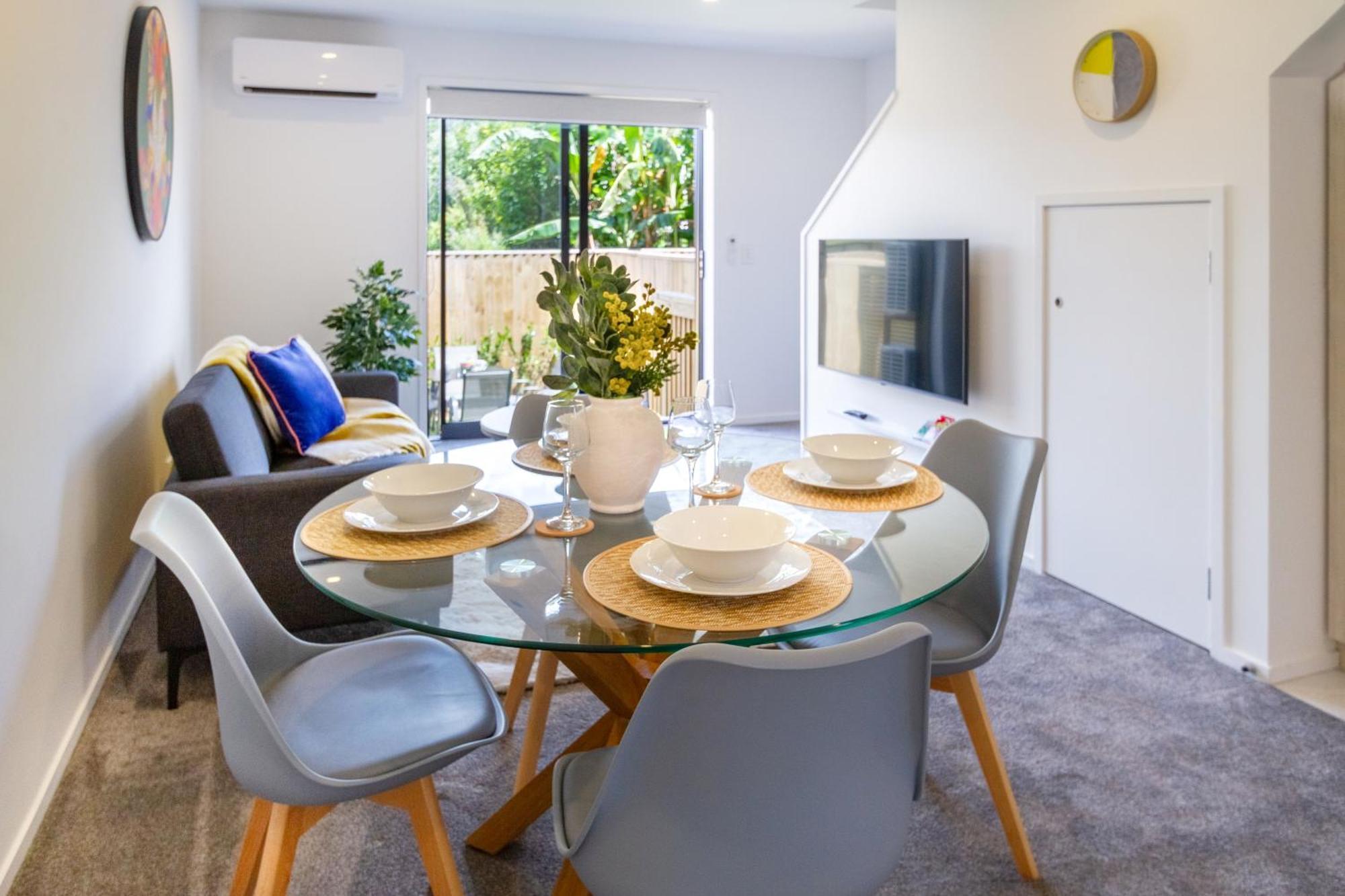 Conveniently Located 2Br Townhouse In West Akl Apartment Auckland Exterior photo